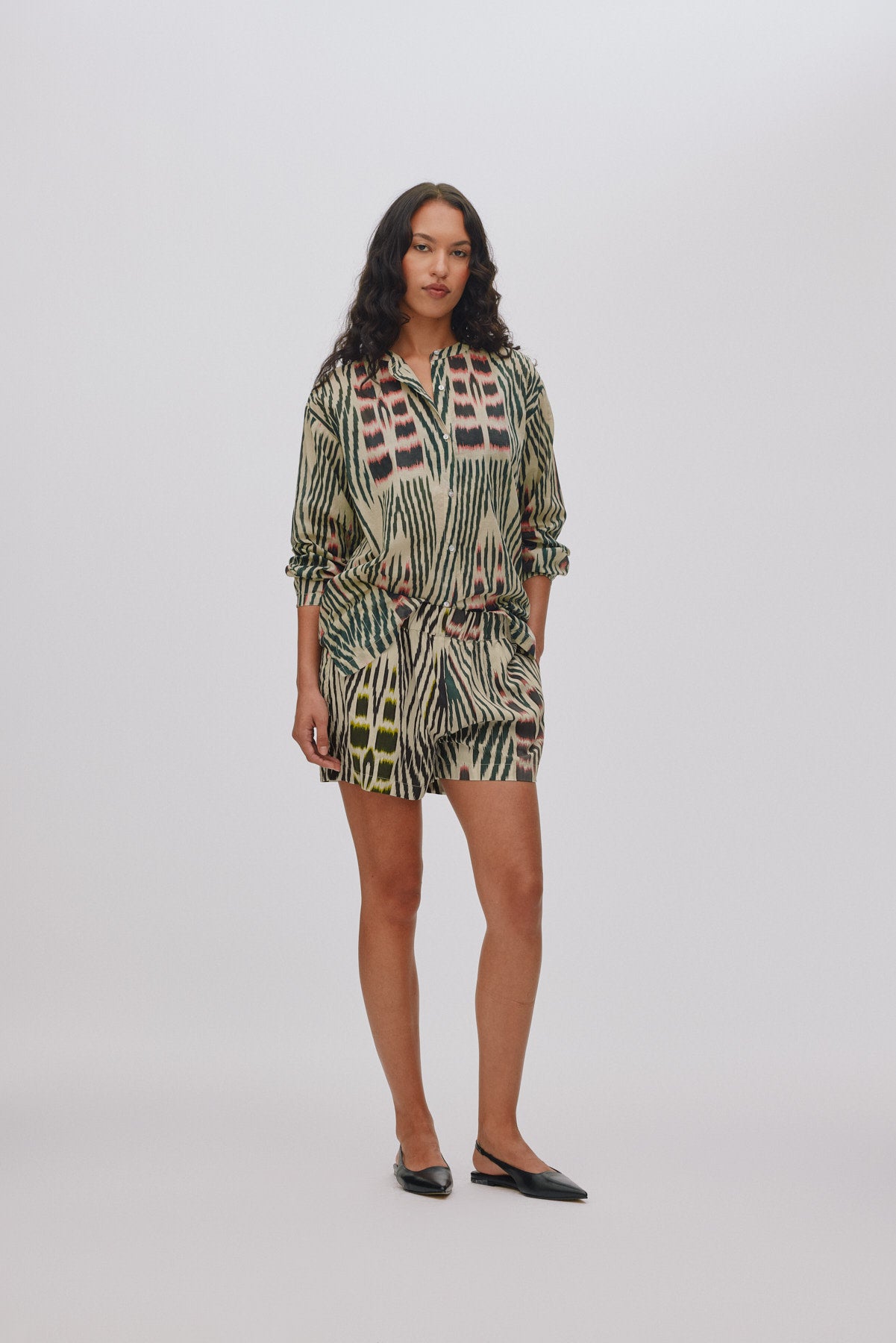 Sibyl - Ikat voile shirt I Forest pink sand 3 - Rabens Saloner - DK