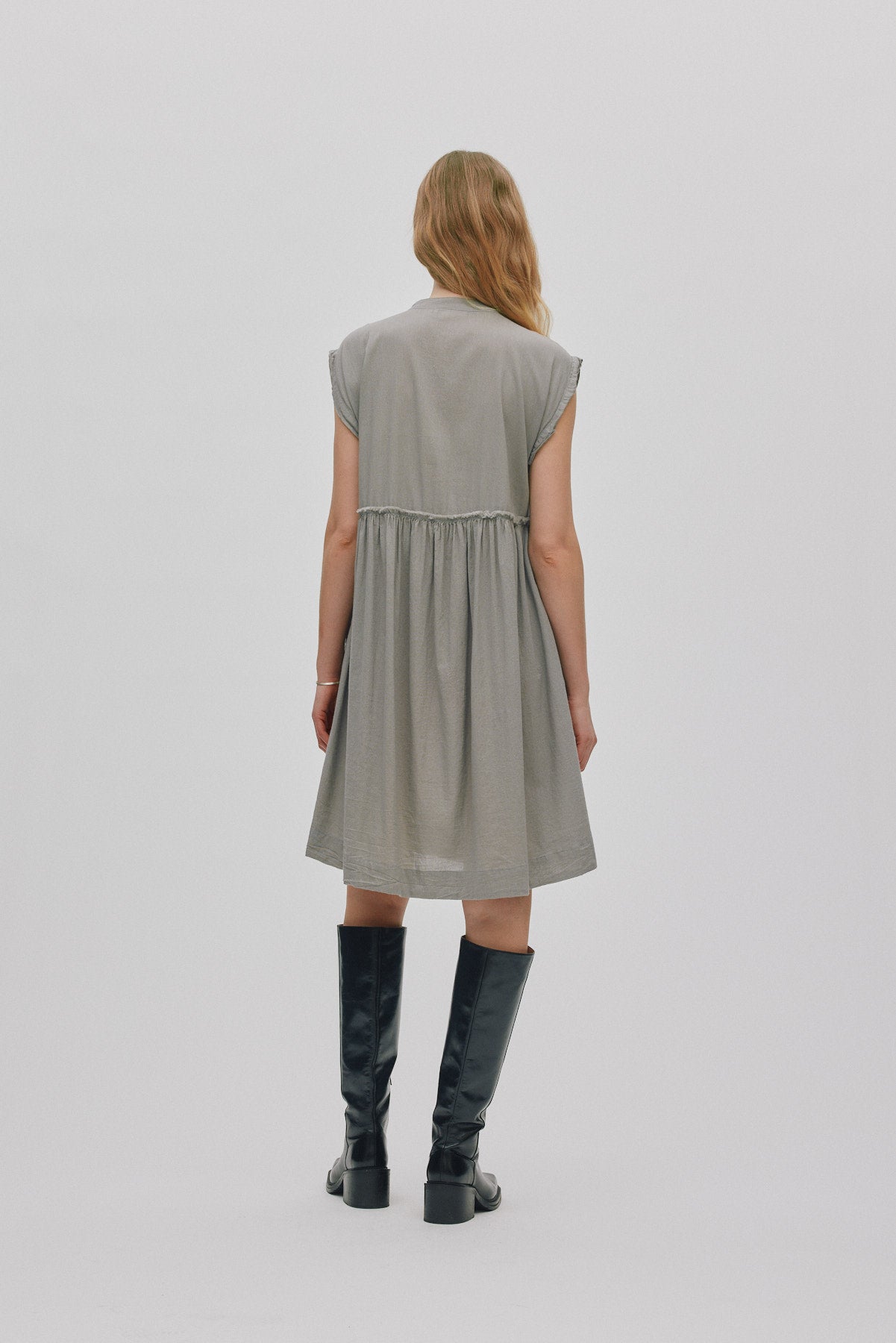 Devina - Cotton dress I Cement 10 - Rabens Saloner - DK