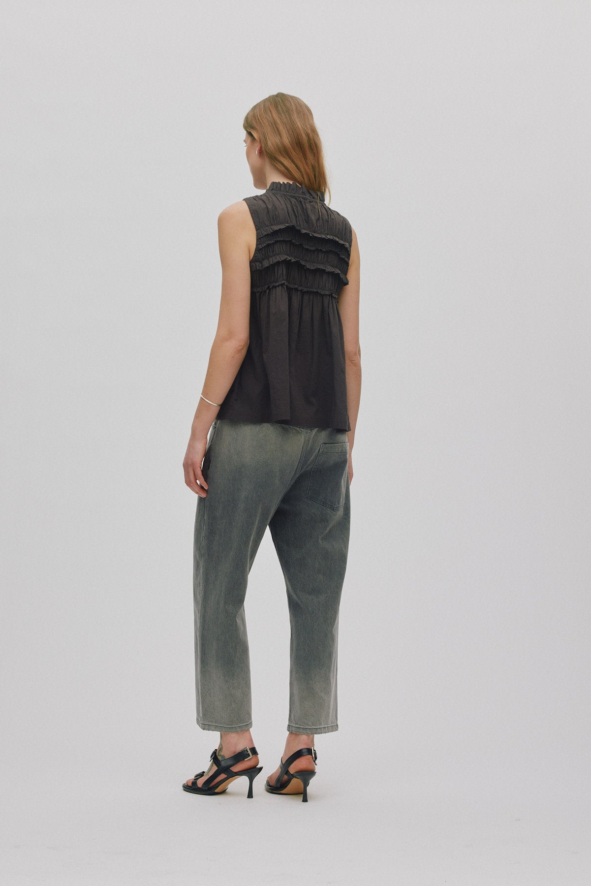 Pia - Voile frill halter top I Liquorice 4 - Rabens Saloner - DK