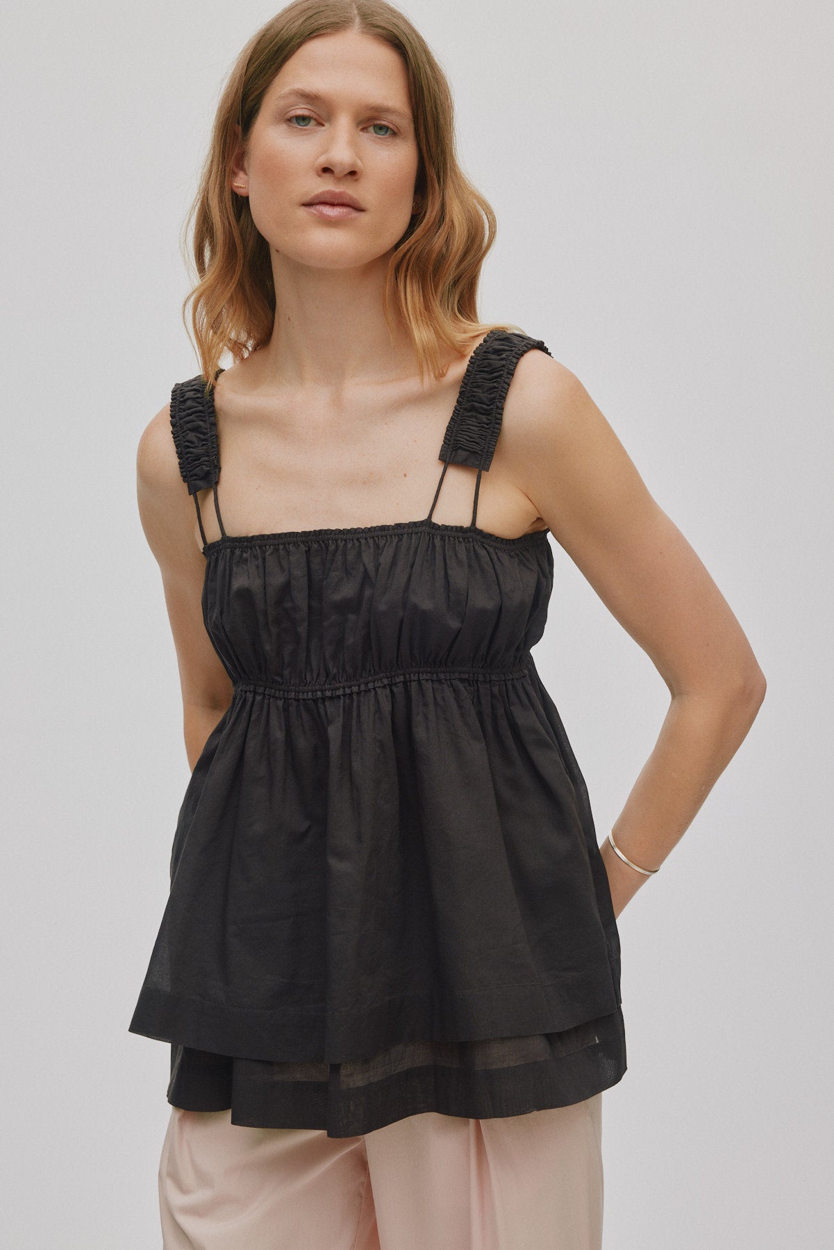 Galia - Multi layer top I Liquorice 2 - Rabens Saloner - DK