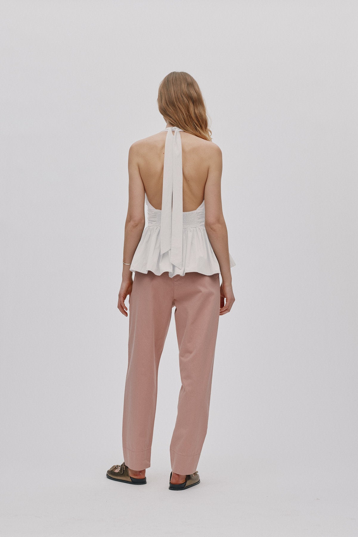 Raina - Texture canvas pleat pants I Soft rose 2 - Rabens Saloner - DK