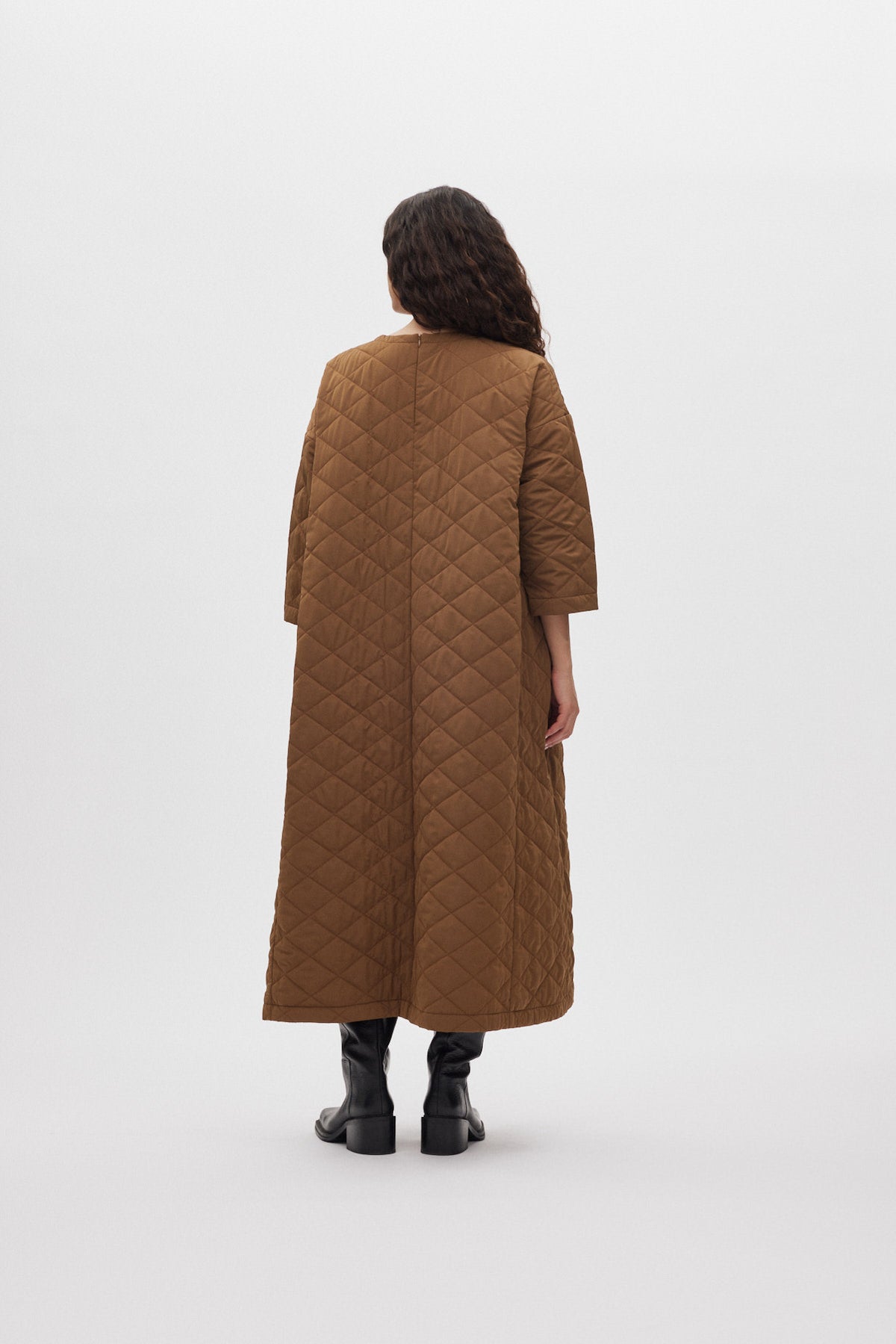 Pamala - Tech quilt dress I Chestnut 2 - Rabens Saloner - DK