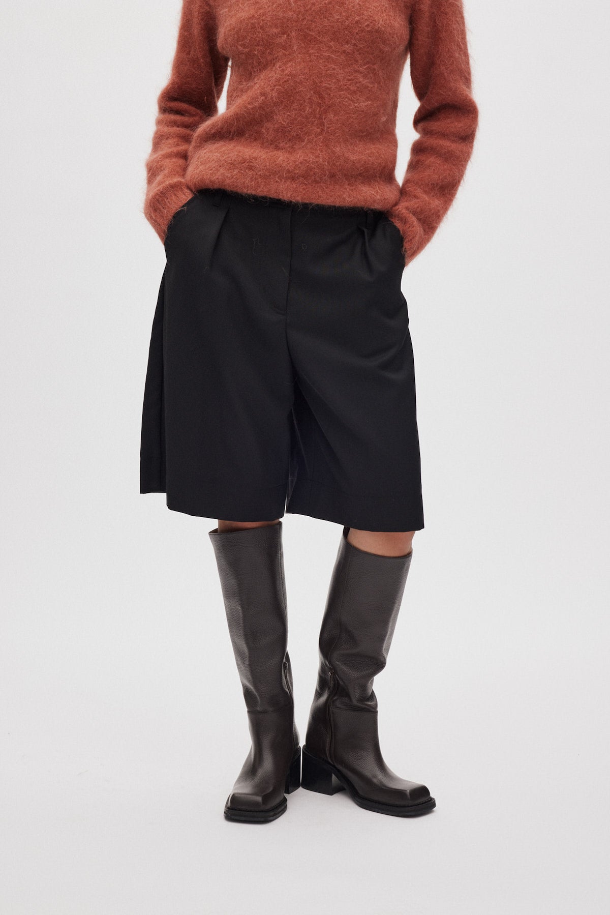 Feliza - Smooth tailoring shorts I Black 2 - Rabens Saloner - DK