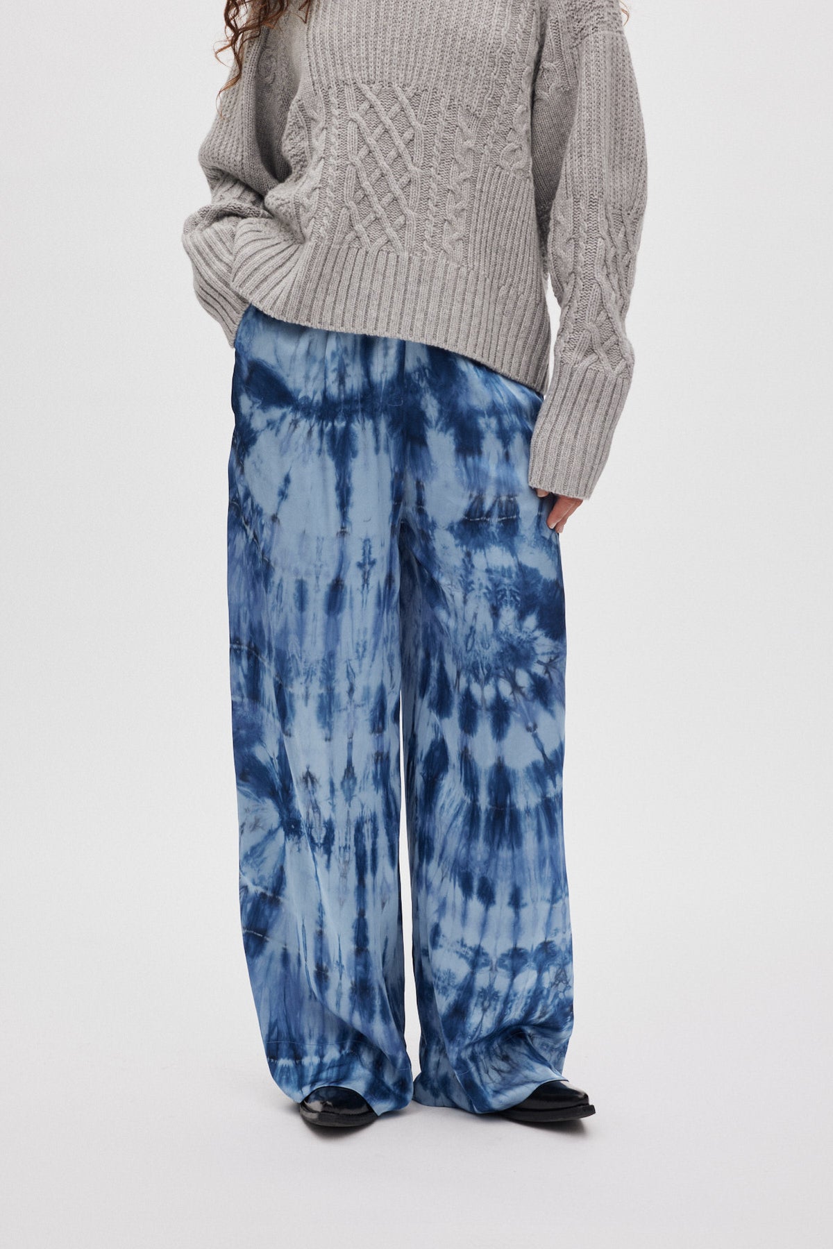 Briana - Lava pleat wide pants I Blue combo 2 - Rabens Saloner - DK