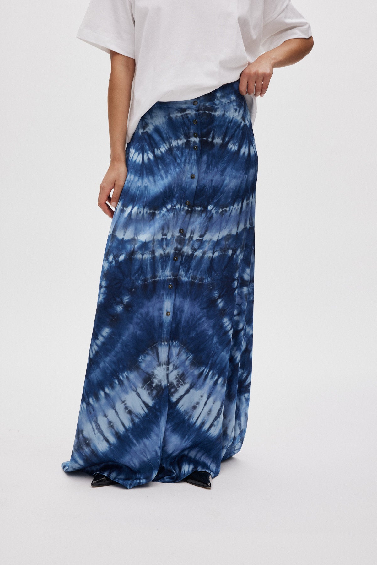 Henriette - Lava print button skirt I Blue combo 2 - Rabens Saloner - DK