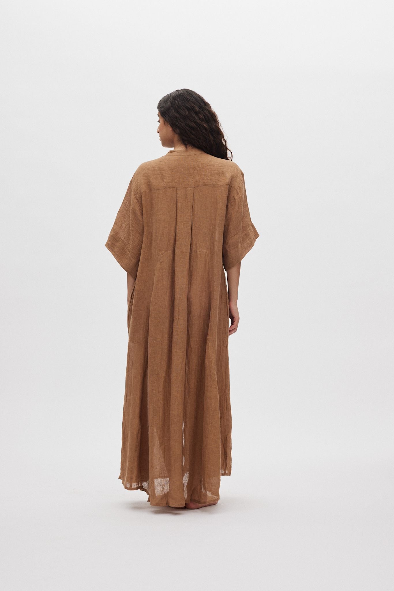 Susi - Crinkled long kaftan I Walnut 9 - Rabens Saloner - DK