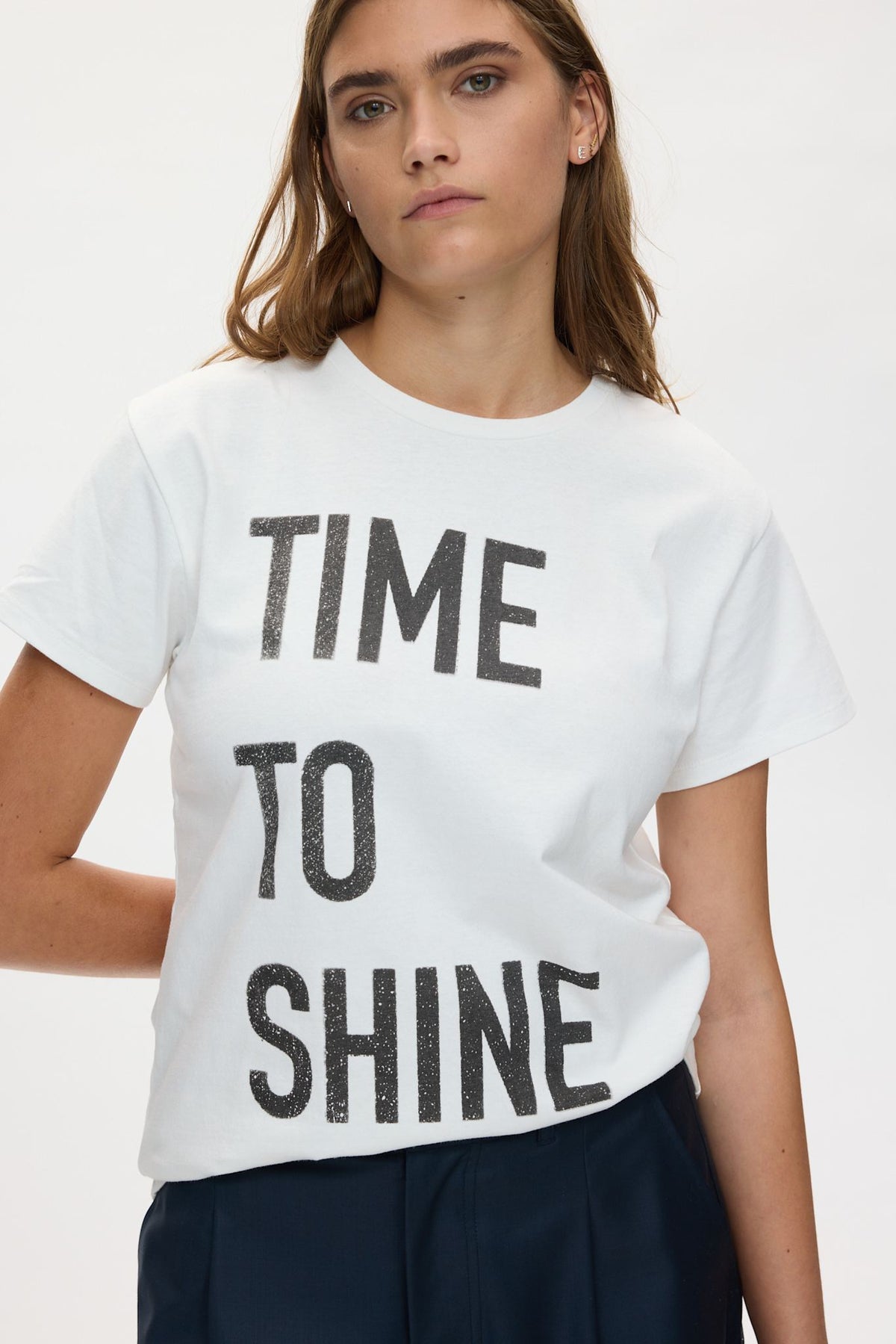 Ambla - Time to shine t-shirt I Chalk 1 - Rabens Saloner - DK