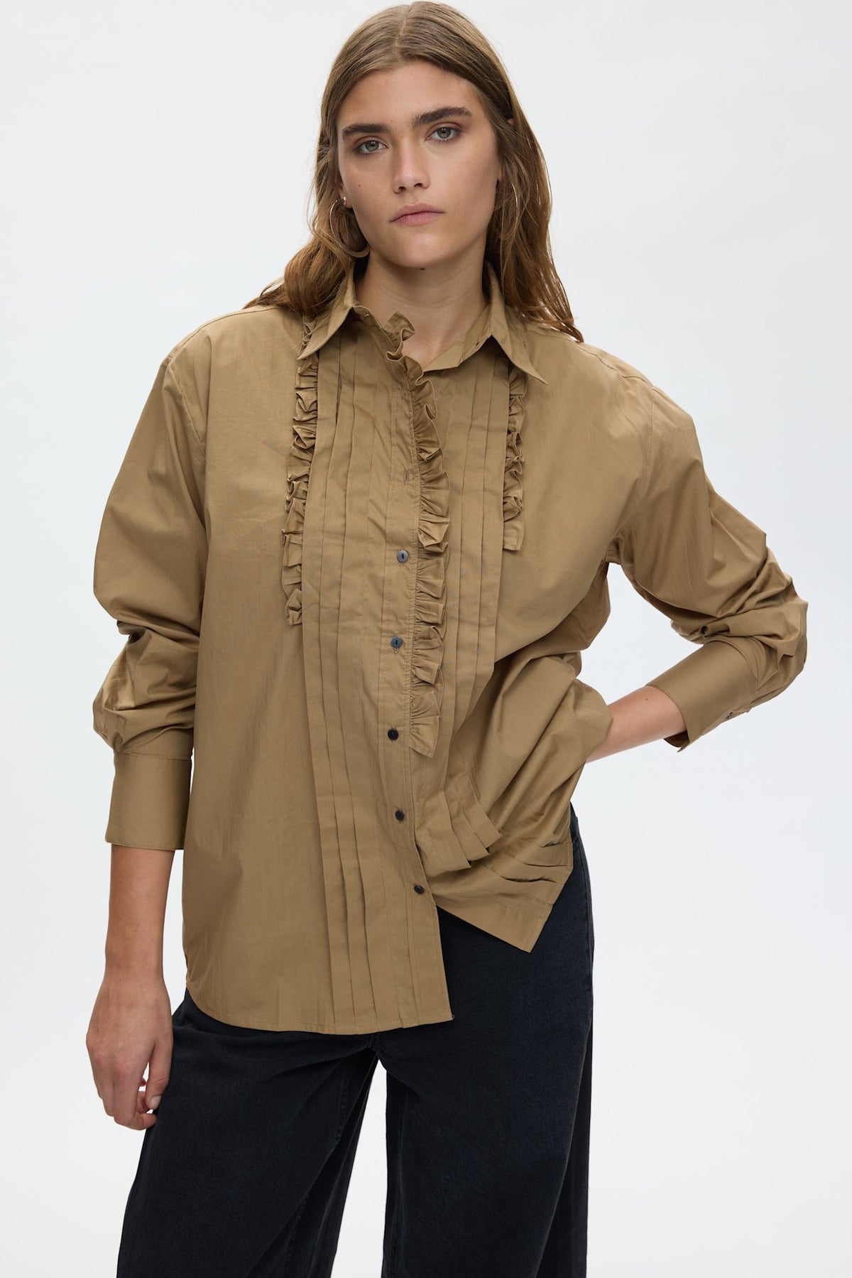 Dim - Poplin front frill shirt I Havanna brown 2 - Rabens Saloner - DK