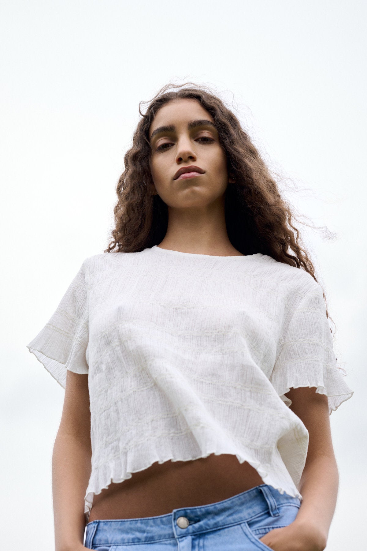 Manar - Irregular smocking T-shirt I Chalk 1 - Rabens Saloner - DK