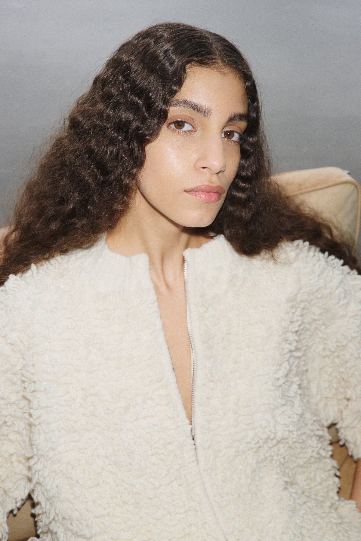 Alice - Shaggy lam knit cardigan I Off white 11 - Rabens Saloner - DK