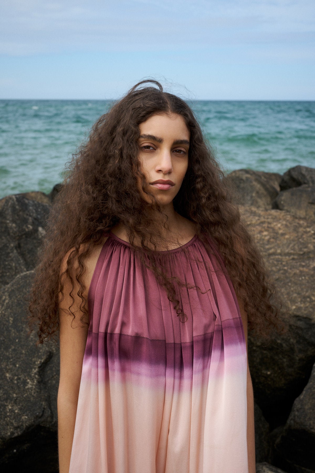 Sabah - Horizon gathered halter dress I Blush combo 5 - Rabens Saloner - DK