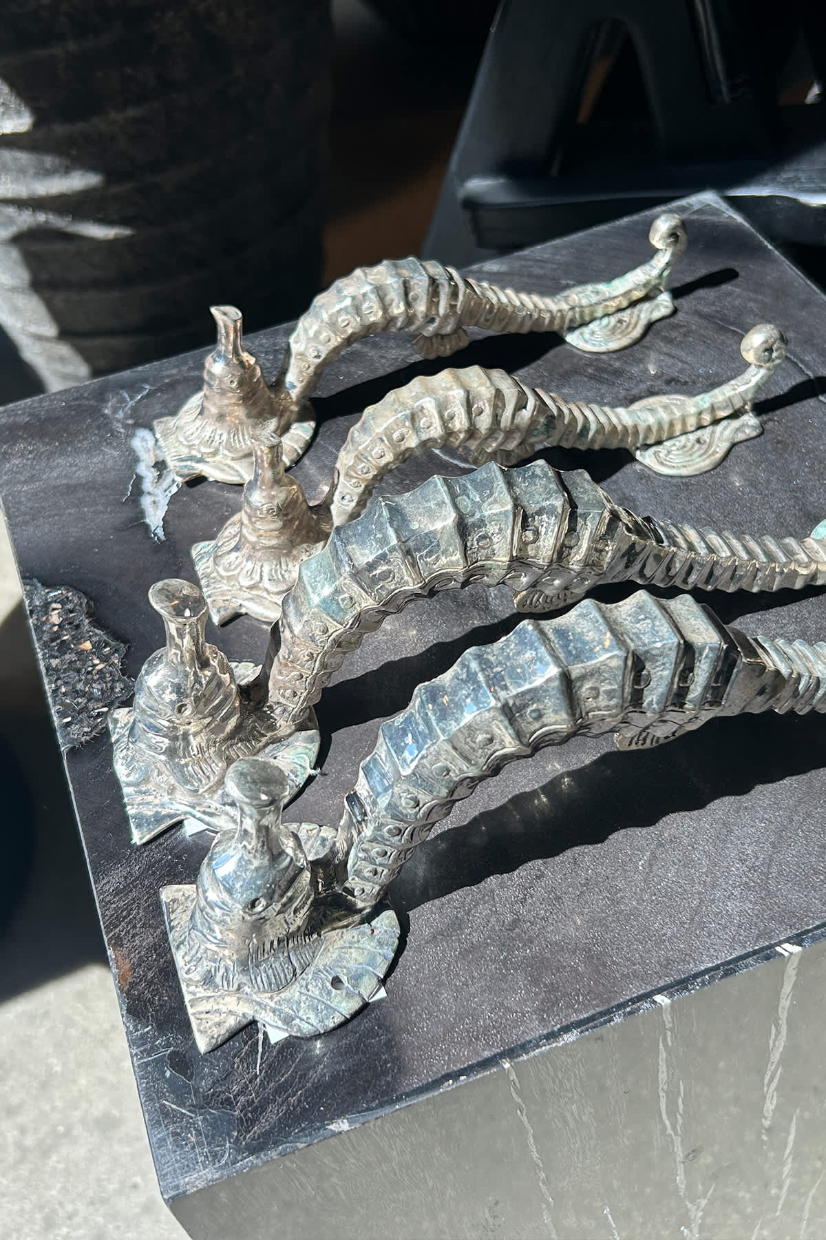 Seahorse Door Handle - Rabens Apartment I Brass 9 - Rabens Saloner - DK