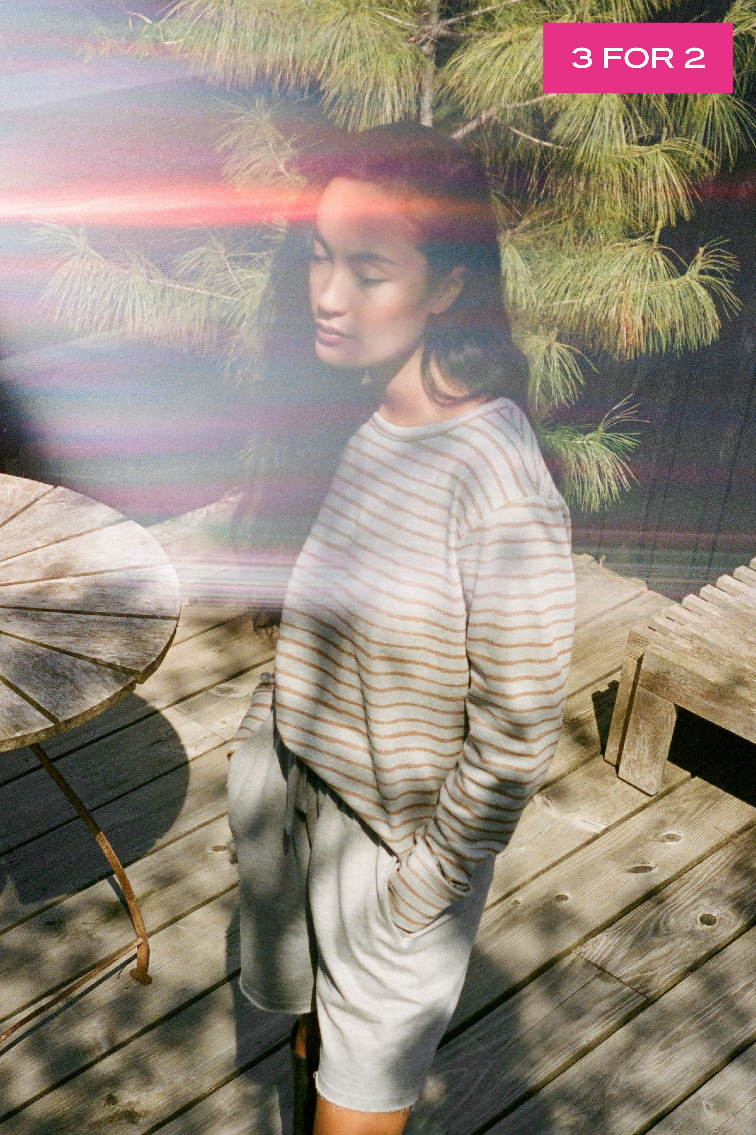 Hila - Light stretch crew neck top I Grey honey stripe 1 - Rabens Saloner - DK