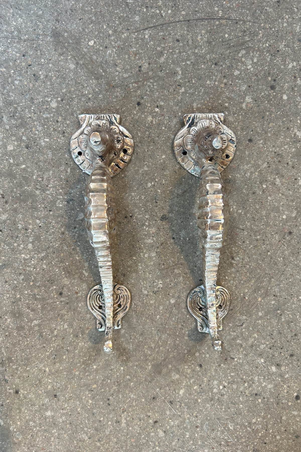 Seahorse Door Handle - Rabens Apartment I Brass 7 - Rabens Saloner - DK