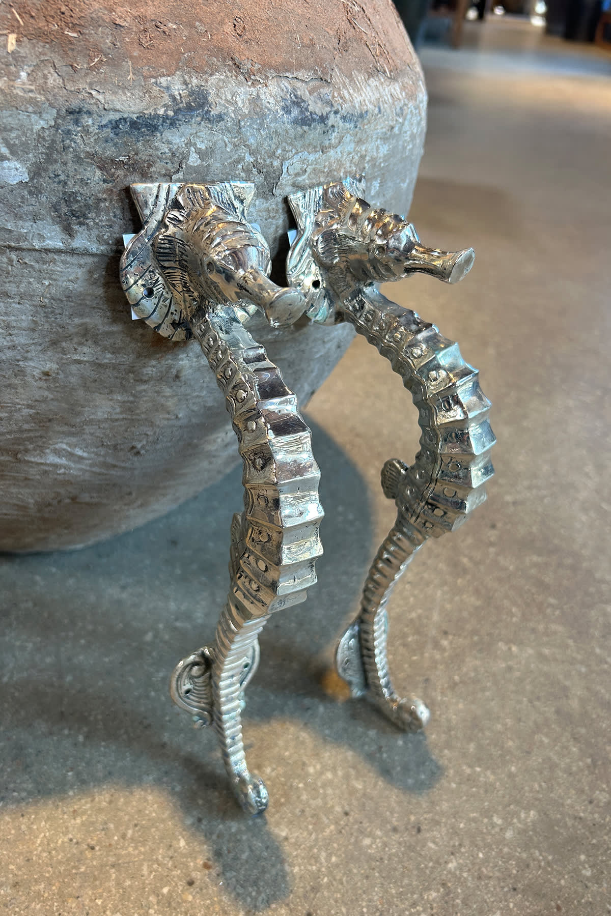 Seahorse Door Handle - Rabens Apartment I Brass 5 - Rabens Saloner - DK