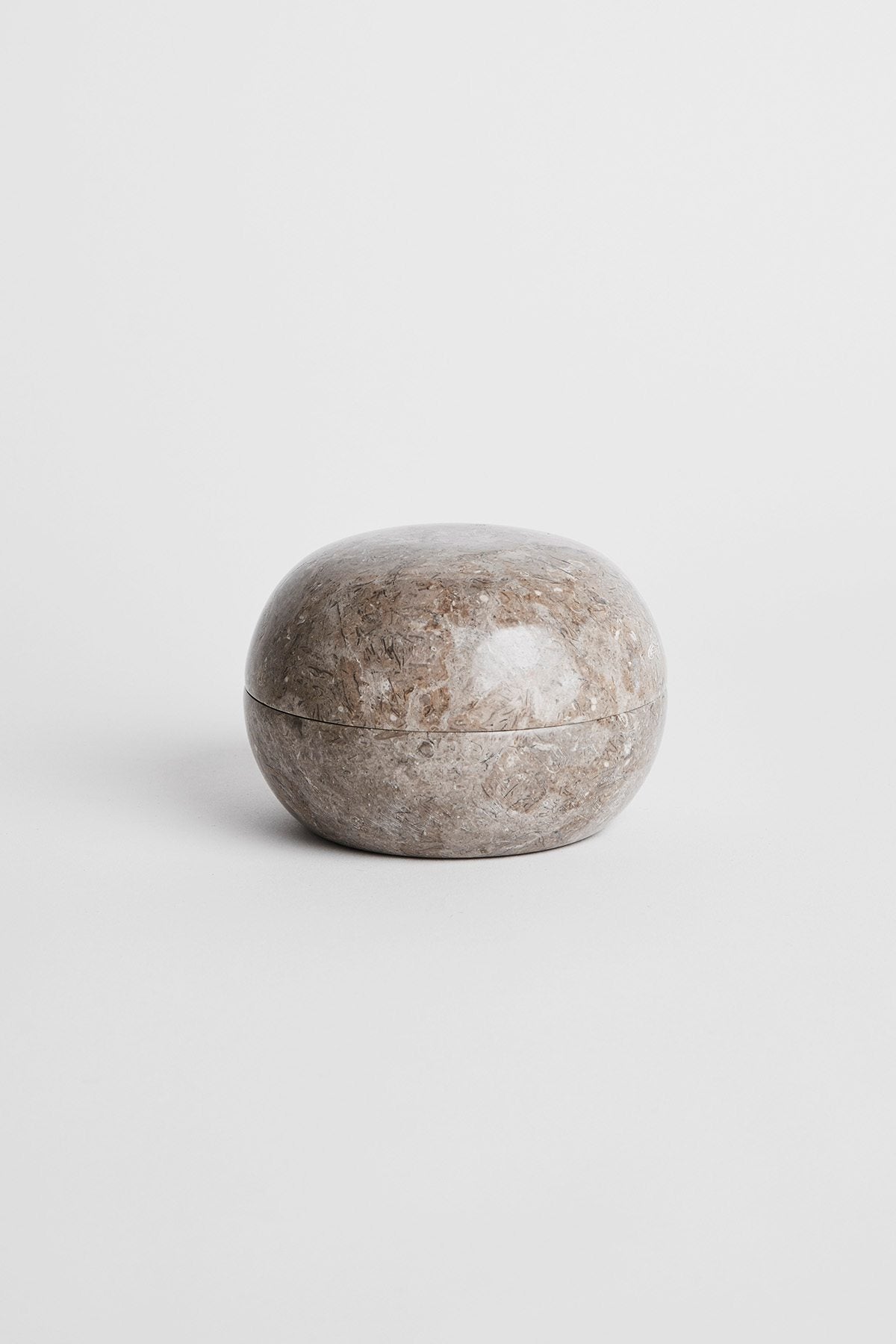 Chubby Marble Bowl with Lid - Rabens Apartment I Light Grey Light Grey H: 9 cm Ø: 11cm 1 - Rabens Saloner - DK