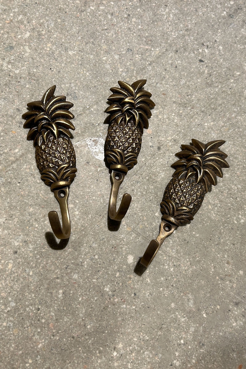 Small Pineapple Hook - Rabens Apartment I Matte Brass 3 - Rabens Saloner - DK