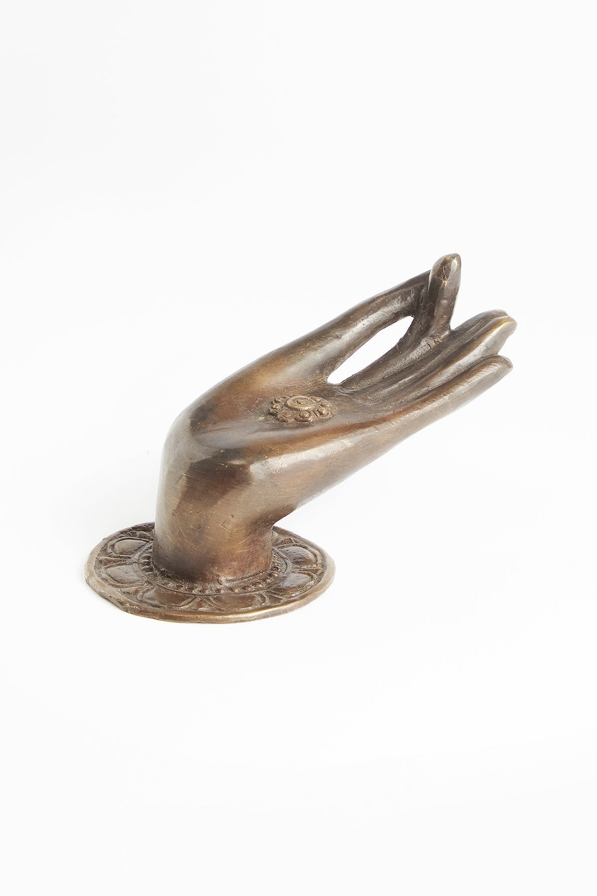 Decorative Dark Brass Hand - Rabens Apartment I Dark Brass Dark Brass 8 x 15 CM 1 - Rabens Saloner - DK