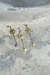 Nafsu - Long Gold plated eye earstick w/star pendant I Black Sapphire    2 - Rabens Saloner - DK