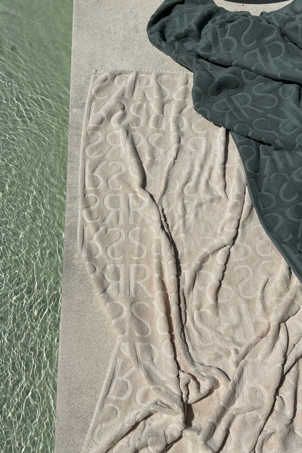 Monogram beach towel - Beach towel 100x180 cm I Ivory