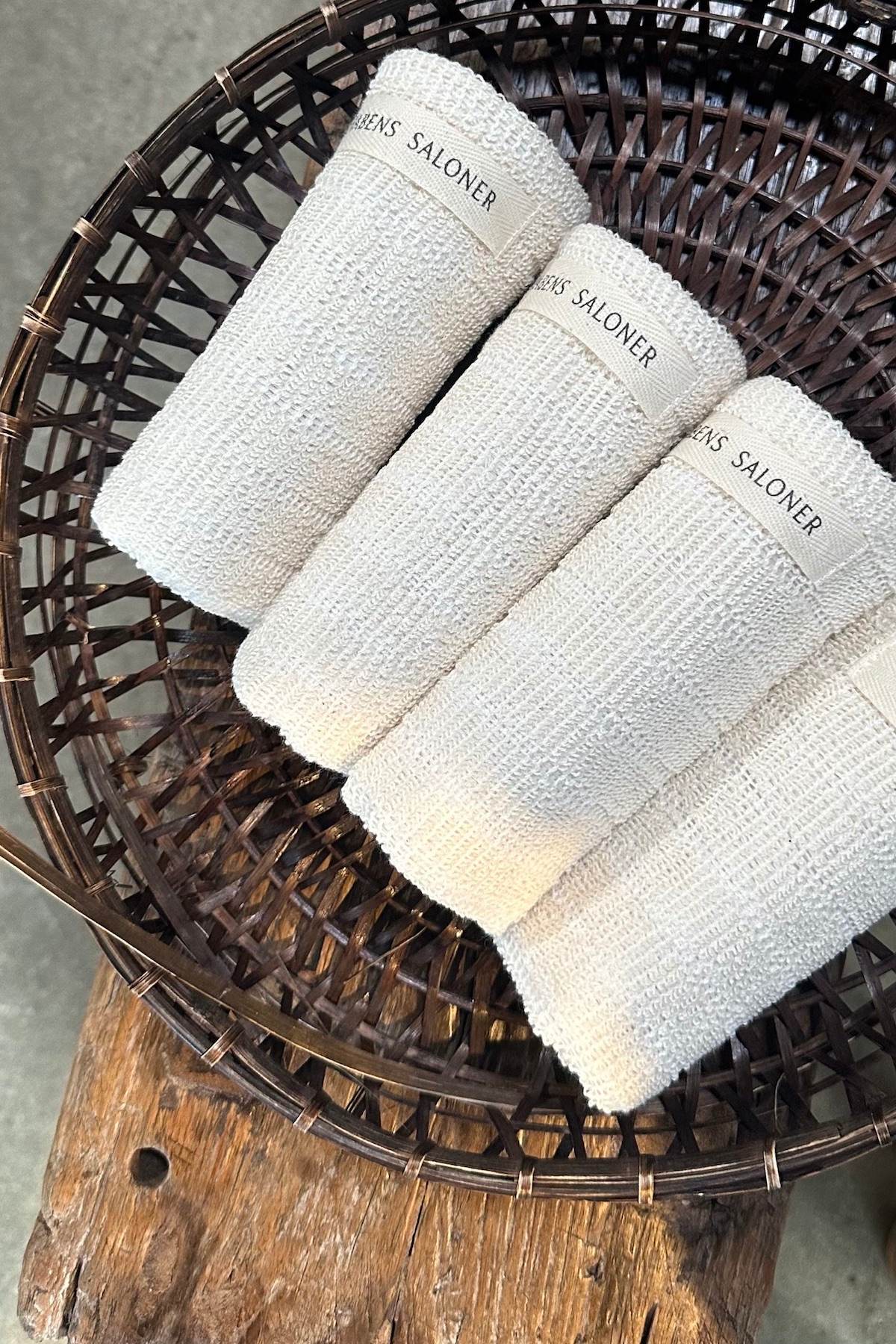 Exfoliating towel - Exfoliating towel I Creme 3 - Rabens Saloner - DK