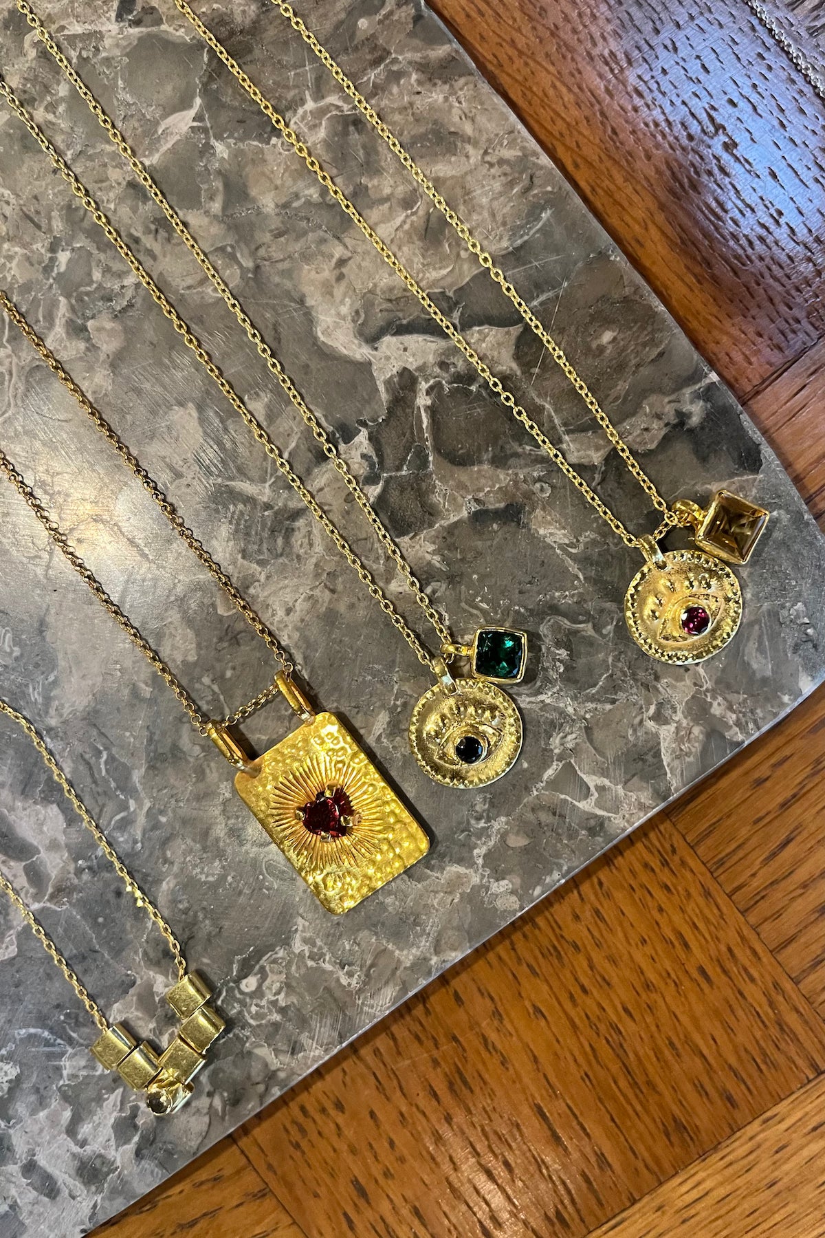 Nafsu - Necklace w/eye and square pendant I Green combo    3 - Rabens Saloner - DK