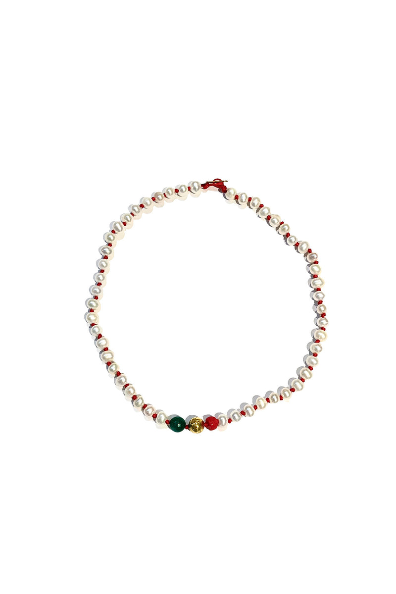 Pearl Necklace With Beads - Nafsu I Gold Beads w/ Coral and Green Onyx Gold Beads w/ Coral and Green Onyx 2 - Rabens Saloner - DK