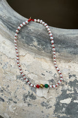 Pearl Necklace With Beads - Nafsu I Gold Beads w/ Coral and Green Onyx 4 - Rabens Saloner - DK