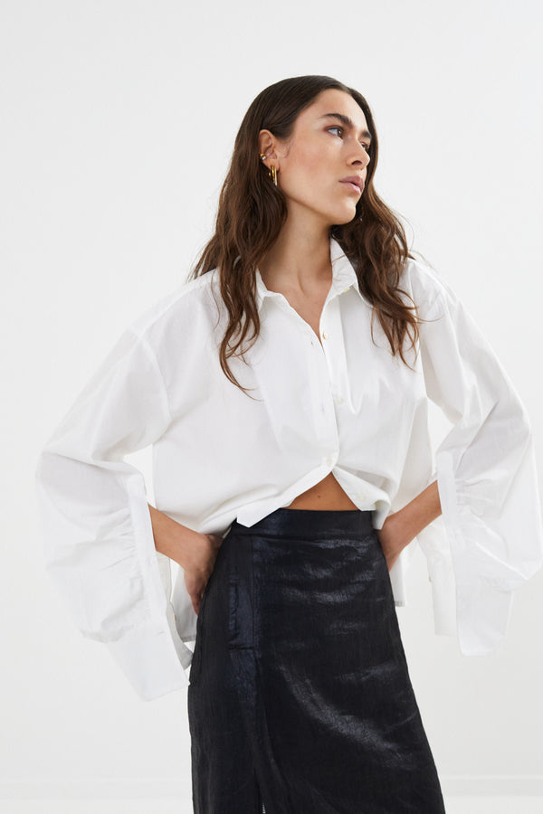 Lourdes - Poplin cuff detail shirt I White    2 - Rabens Saloner - DK