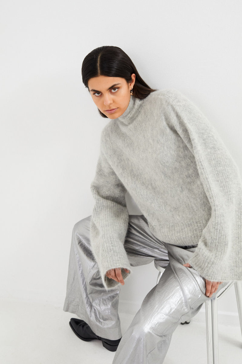 Hiam - Fluffy boxy sweater I Light grey melange    5 - Rabens Saloner - DK