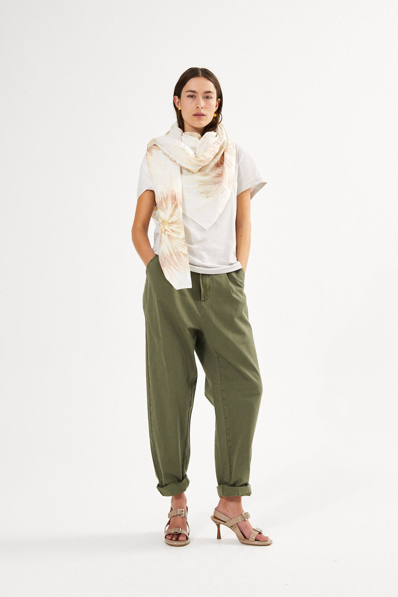 Raina - Canvas light pleat pant I Deep green 2 - Rabens Saloner - DK