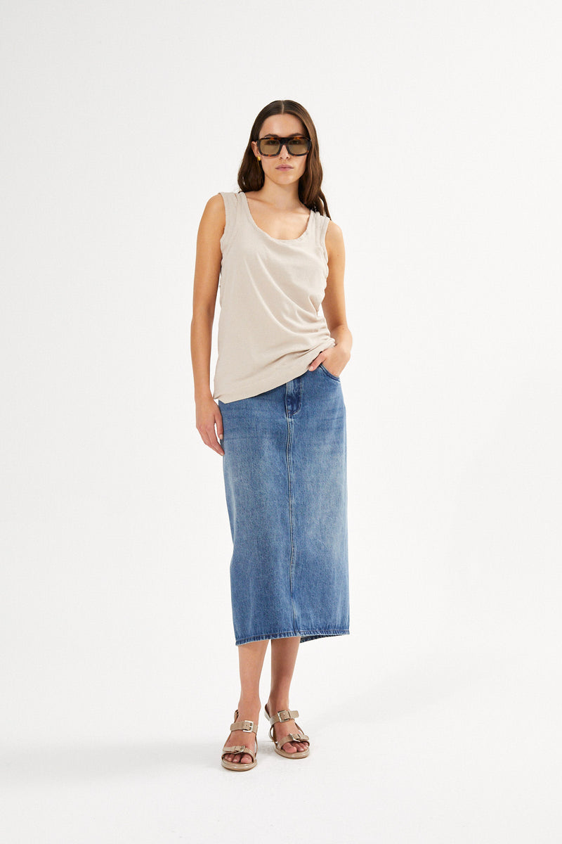 Ramone - Denim fitted skirt I Washed indigo 7 - Rabens Saloner - DK