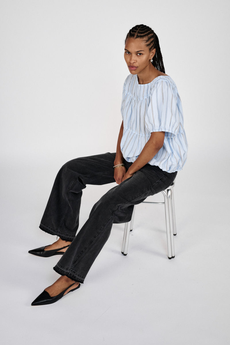 Lotte - Reverse stripe elasticated top I Blue pyjama stripe 3 - Rabens Saloner - DK