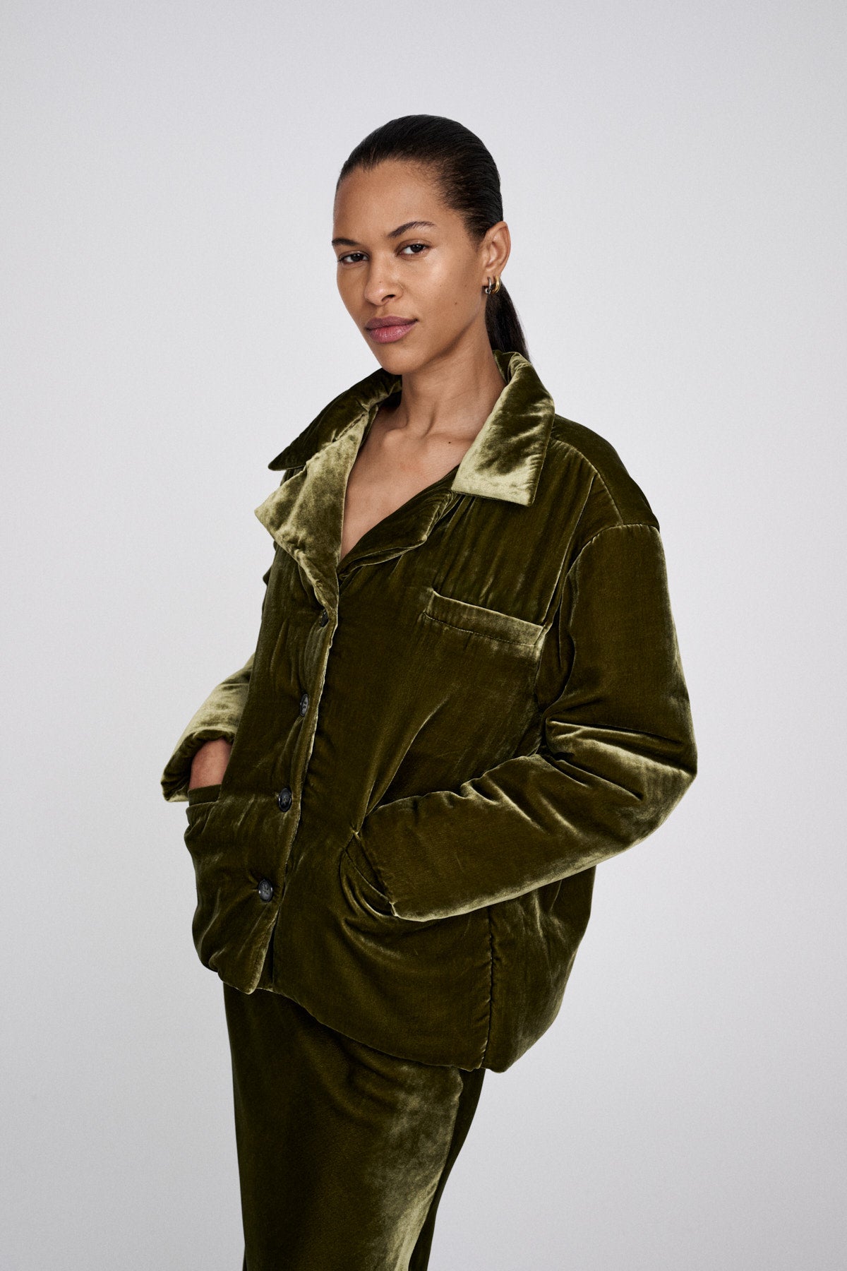 Santana - Velvet paded jacket I Olive 1 - Rabens Saloner - DK