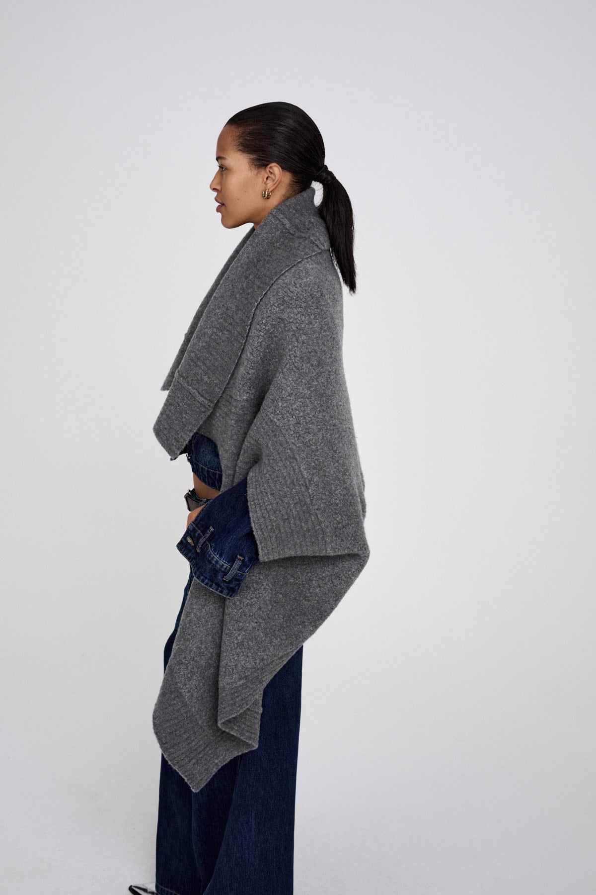 Dorris - Sheep knit cape I Grey melange 4 - Rabens Saloner - DK