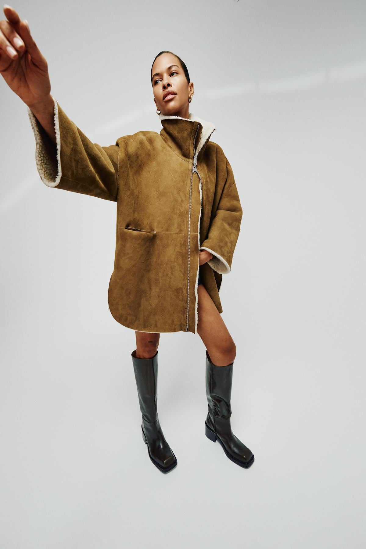Ejsa - Shearling coat I Dark brown natural combo 7 - Rabens Saloner - DK