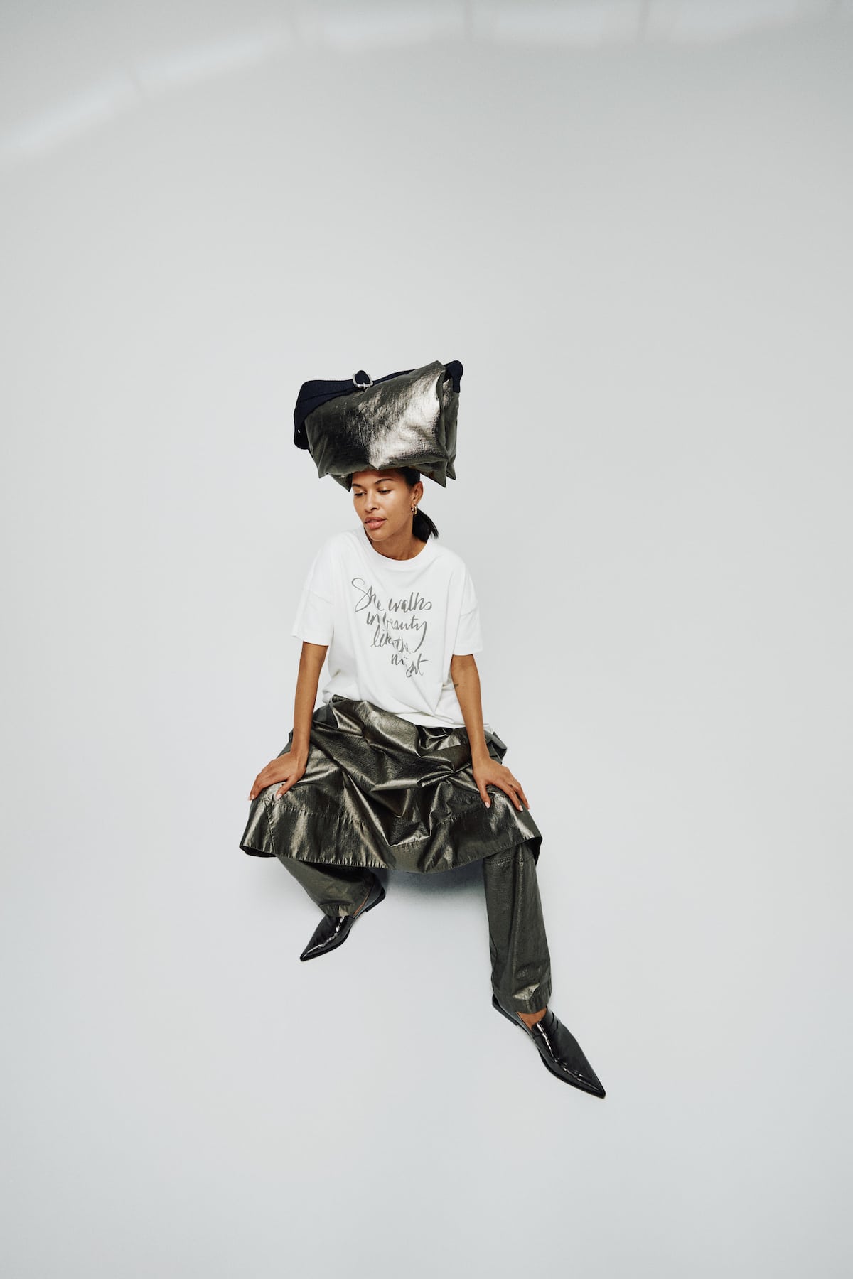 Ottavia - Foiled ripstop full skirt I Metallic olive 4 - Rabens Saloner - DK