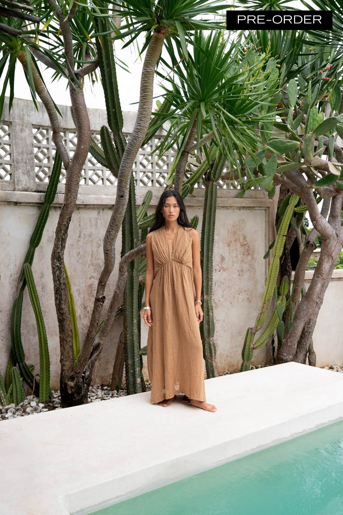 Kimber - PRE-ORDER I Crinkled dress I Walnut 1 - Rabens Saloner - DK